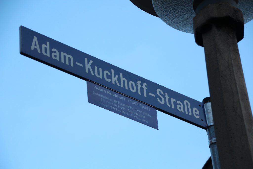 Adam Kuckhoff und die sprechende Mehrheit Städtische Zeitung