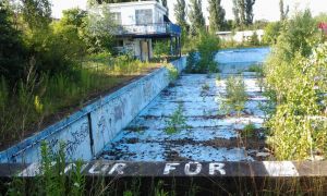 Die Anlagen des Sommerbades in Ammendorf verfielen nach der letzten Saison 2003 und wurden 2013 abgerissen. (Quelle: Maik Naumann)
